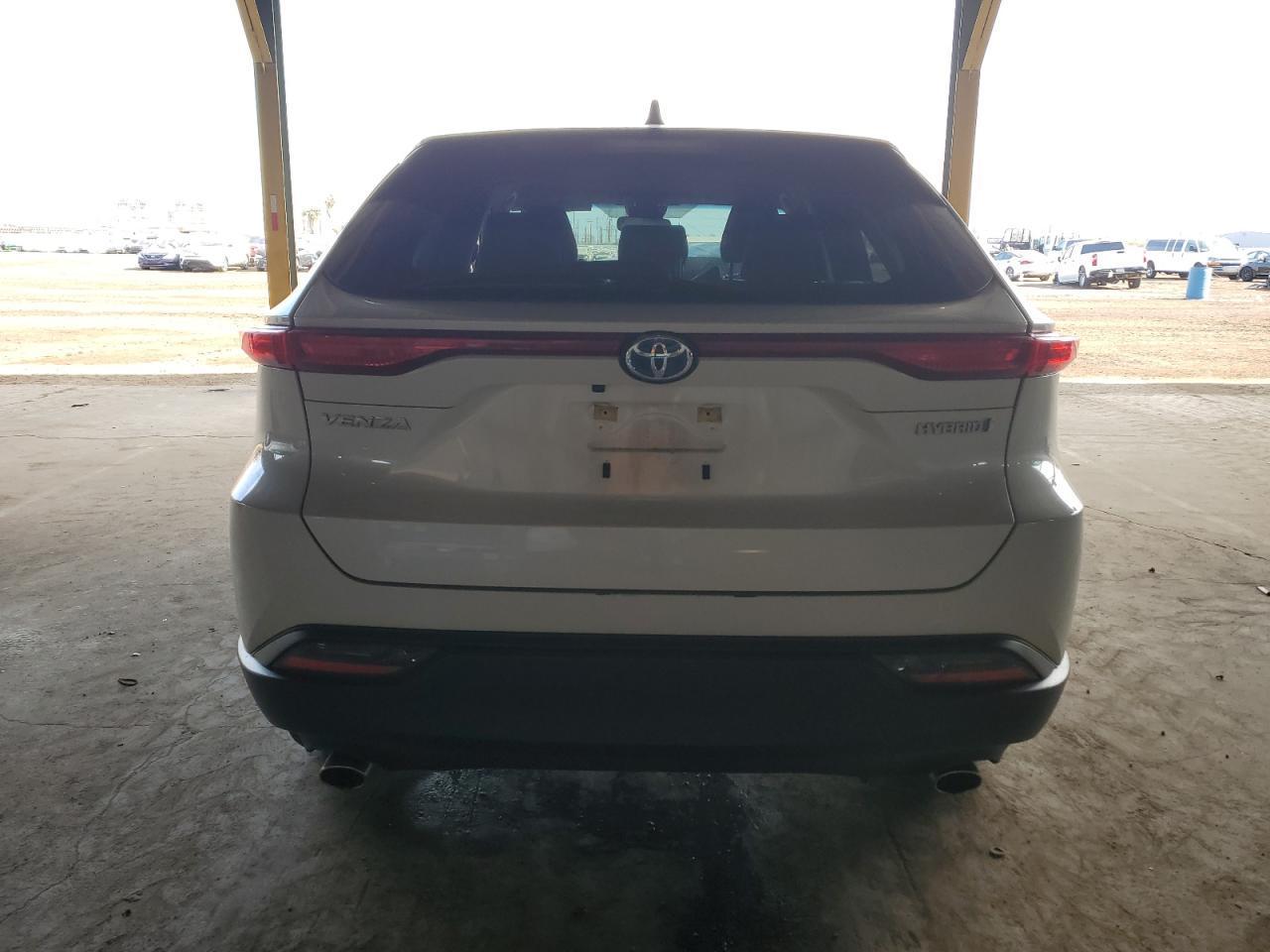 2021 Toyota Venza Le - Фото 6