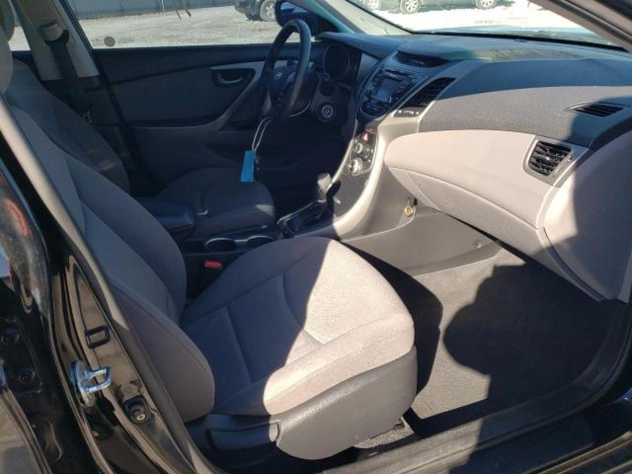 2015 Hyundai Elantra Se - Фото 6