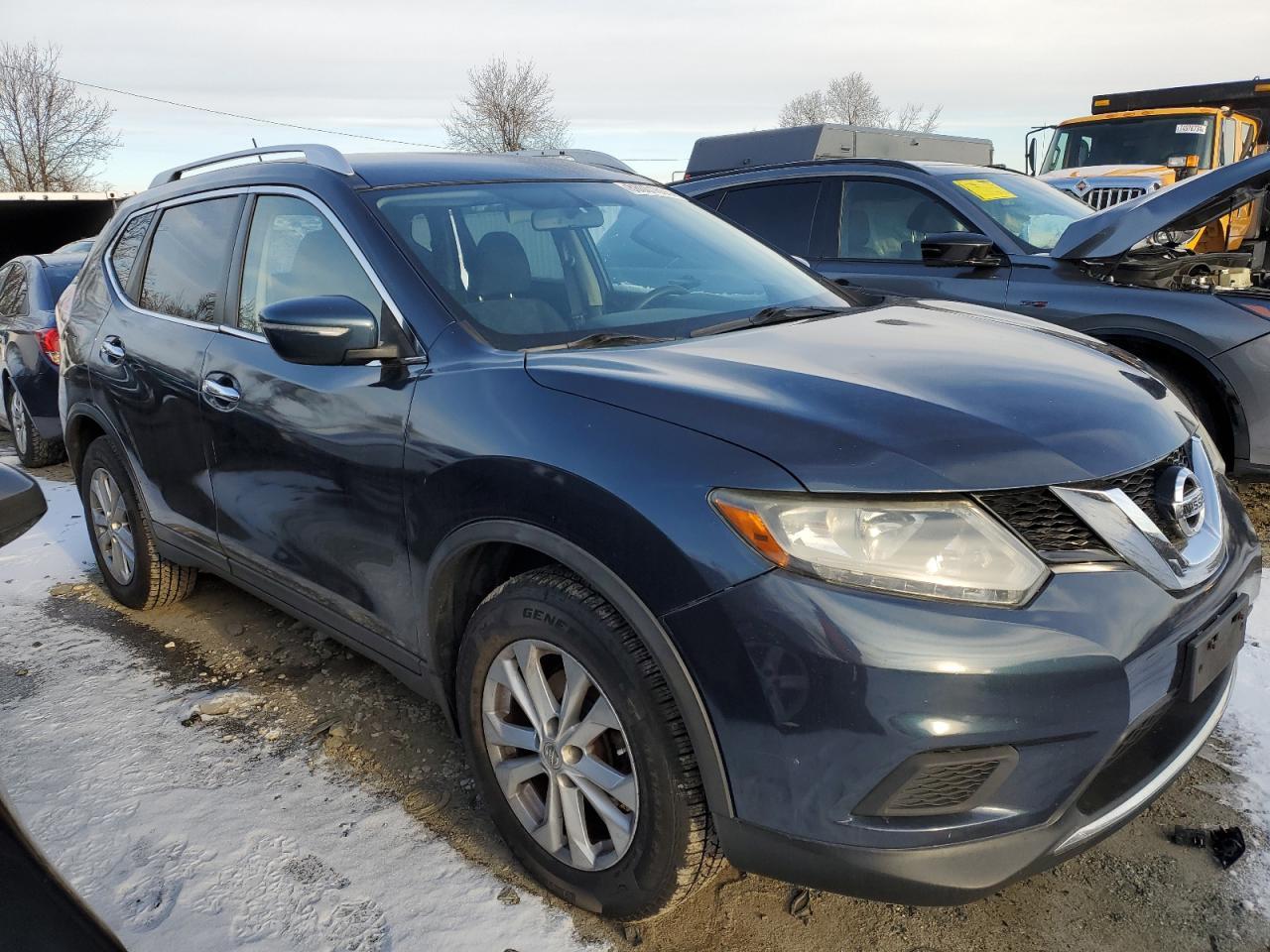 2015 Nissan Rogue S - Фото 4