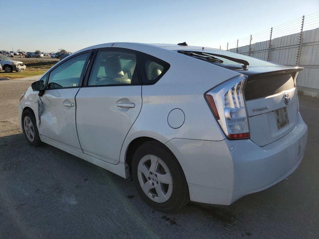 2011 Toyota Prius - Image 2