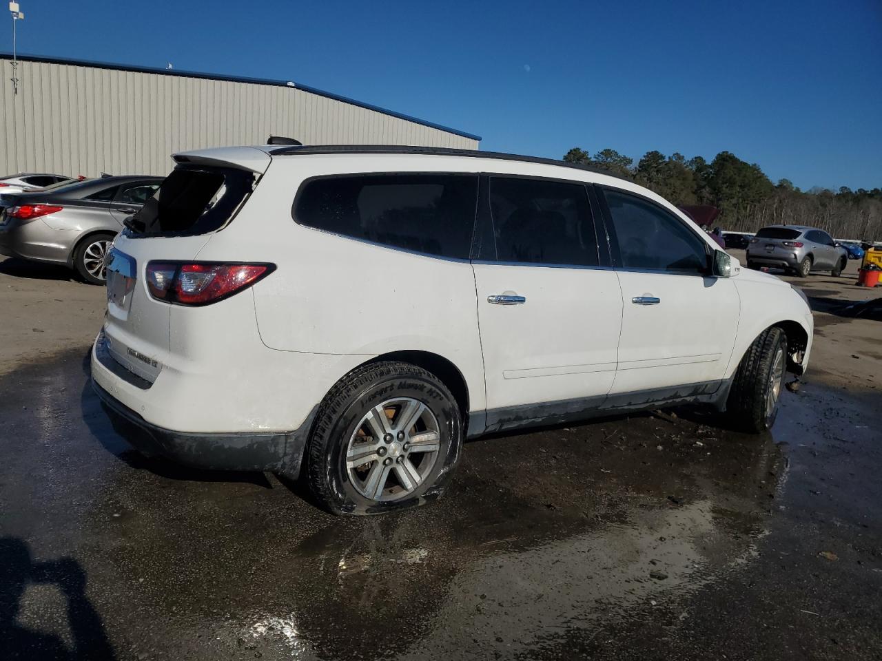 2016 Chevrolet Traverse Lt - Image 3
