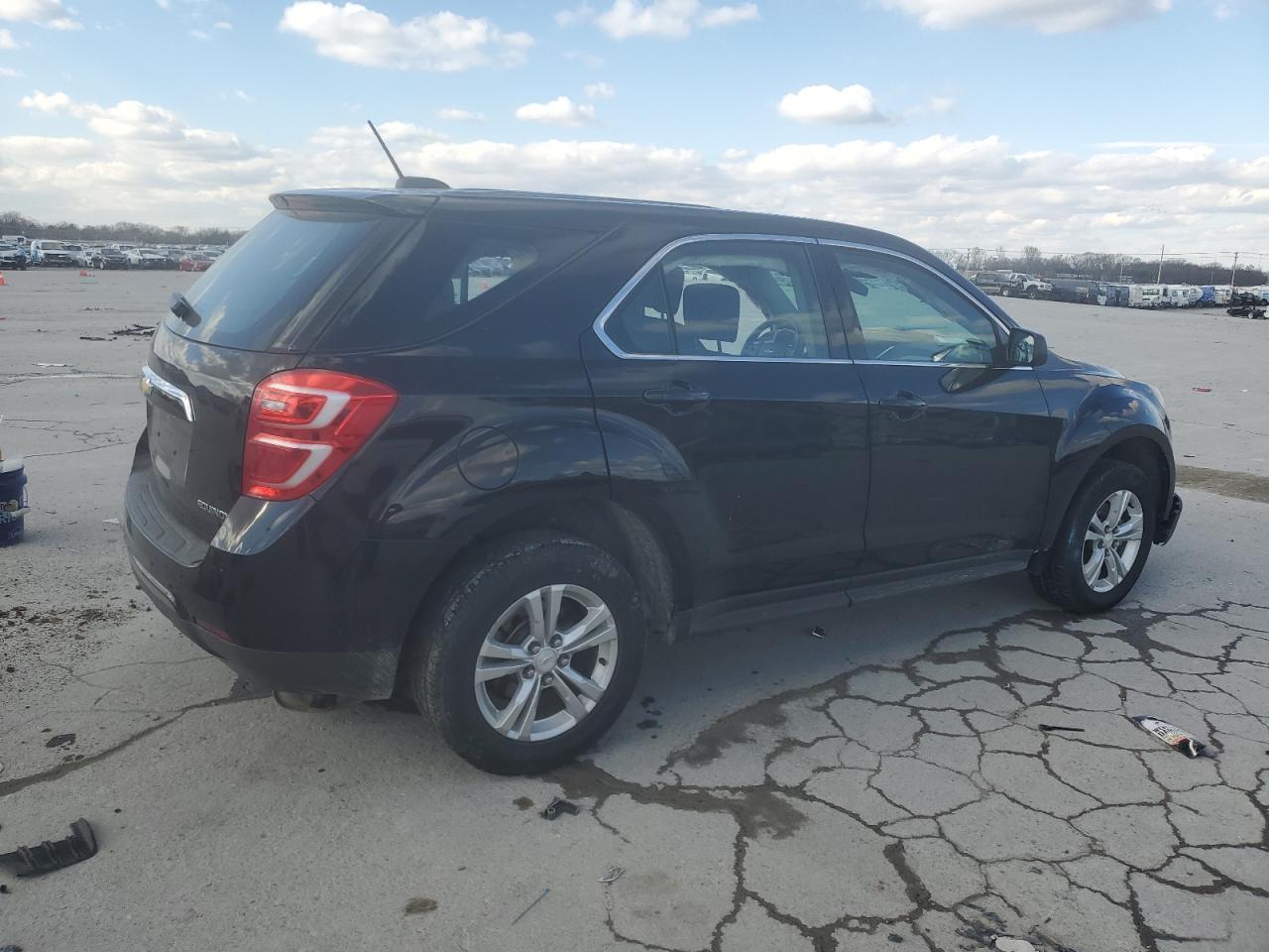 2016 Chevrolet Equinox Ls - Фото 3