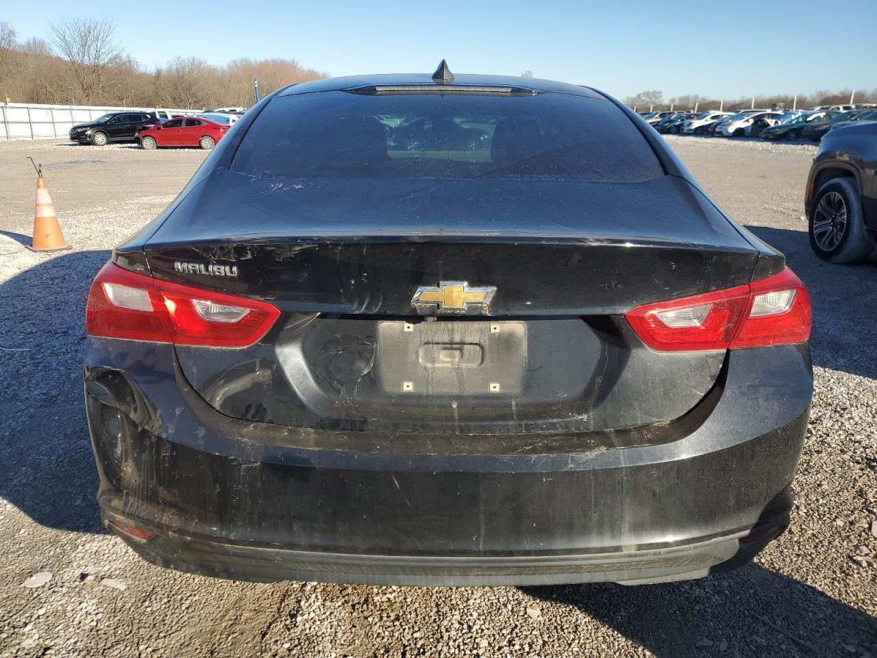 2018 Chevrolet Malibu Ls - Фото 6