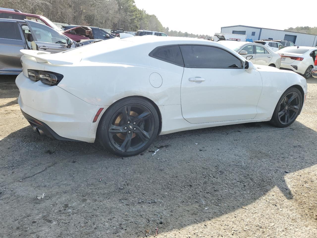 2019 Chevrolet Camaro Ss - Image 3