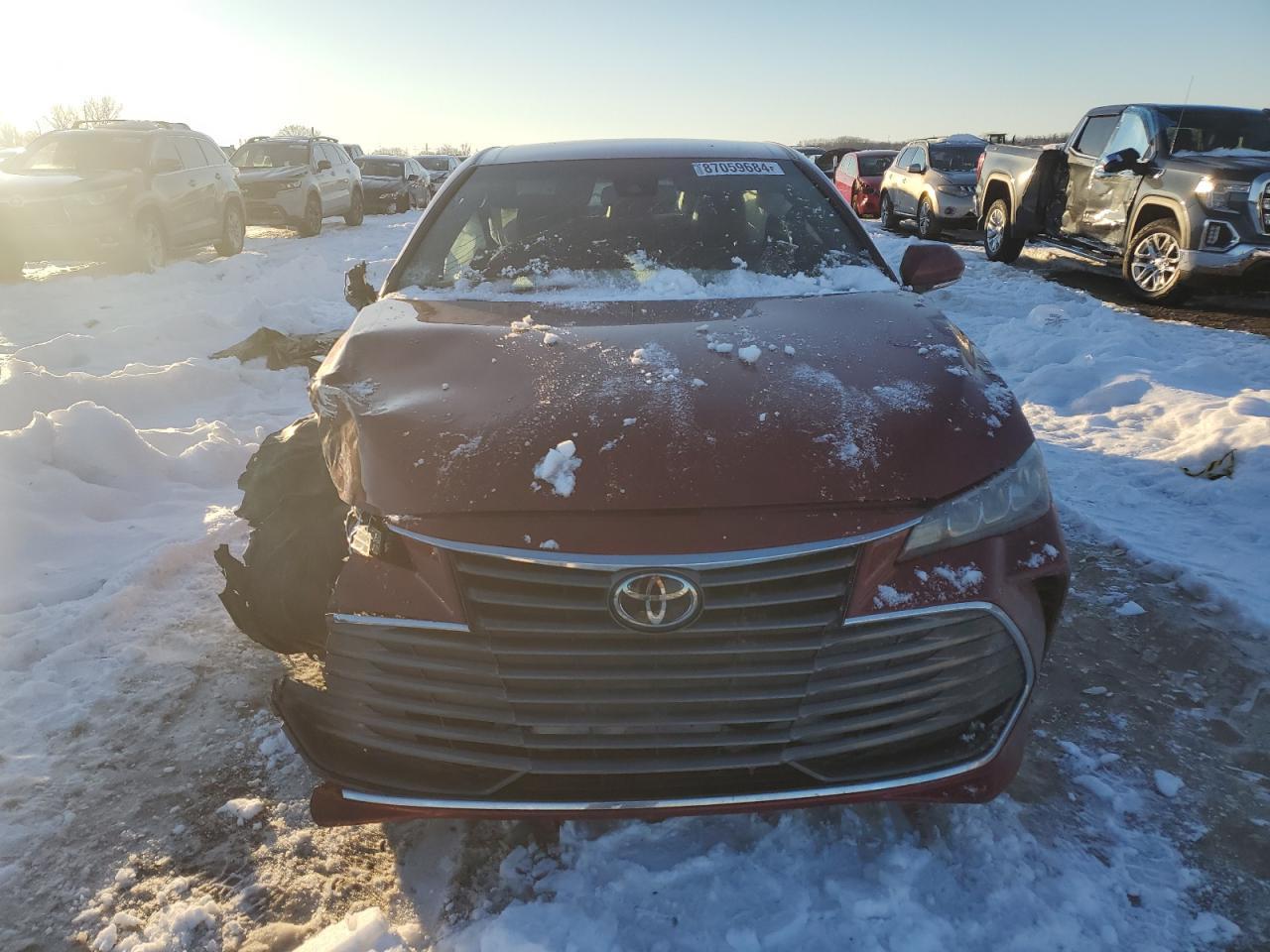 2022 Toyota Avalon Xle - Фото 5