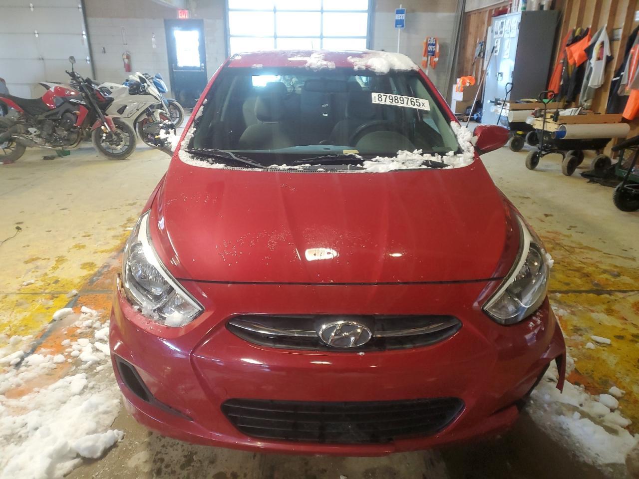 2017 Hyundai Accent Se - Фото 5