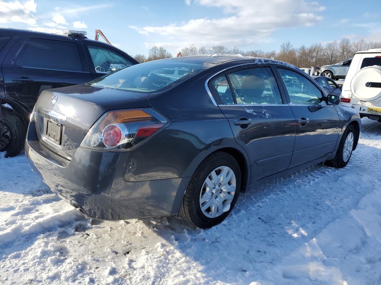 2012 Nissan Altima Base - Фото 3