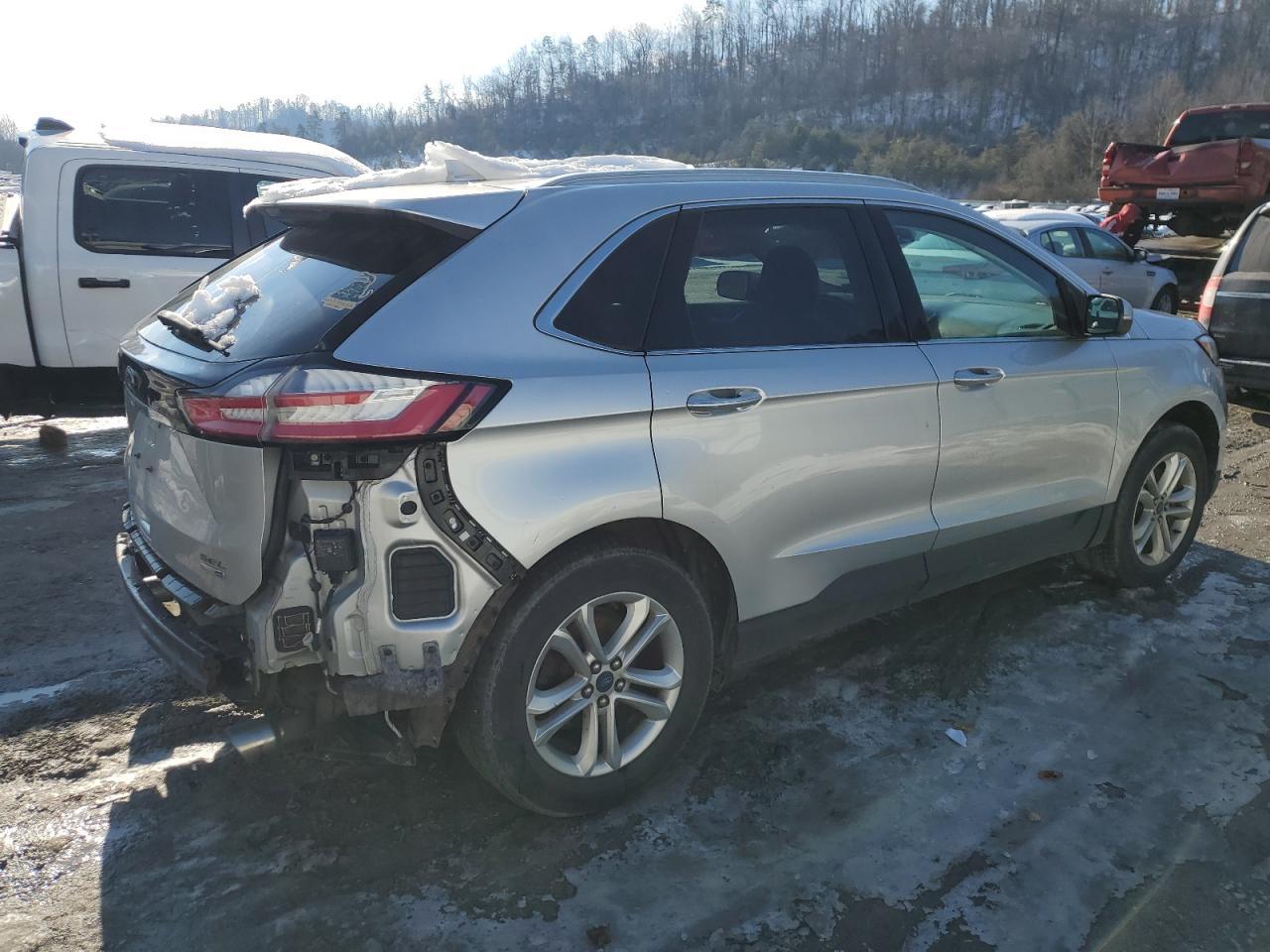 2019 Ford Edge Sel - Image 3