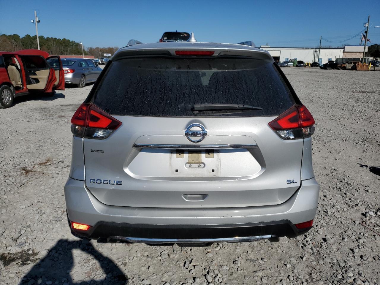 2018 Nissan Rogue S - Фото 6