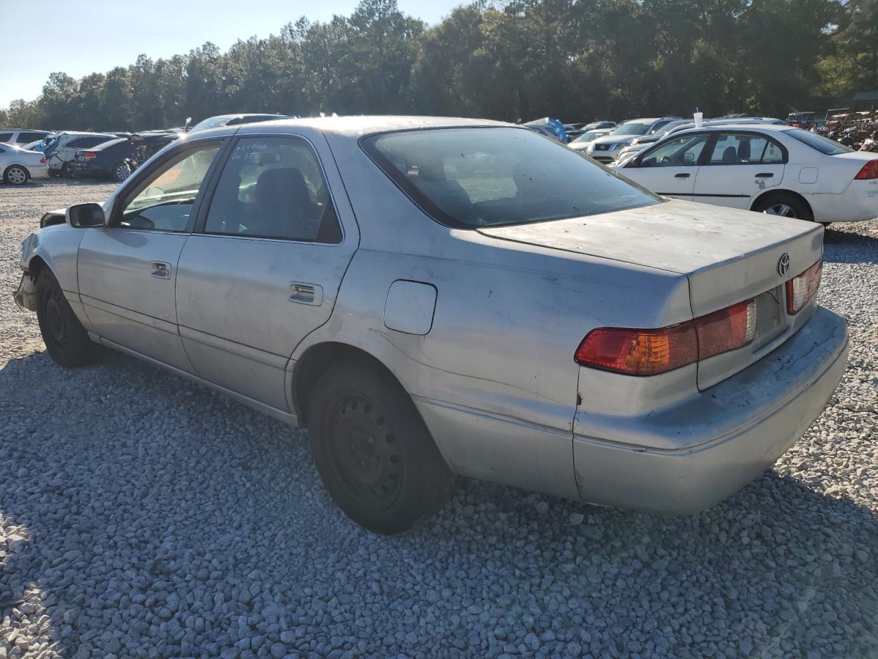 2001 Toyota Camry Ce - Image 2
