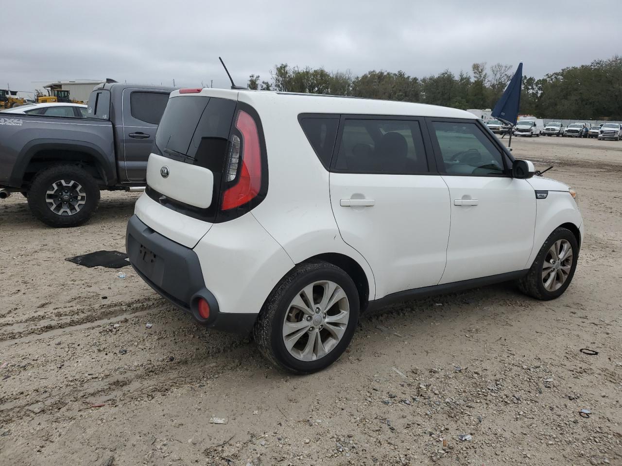 2015 Kia Soul + - Фото 3