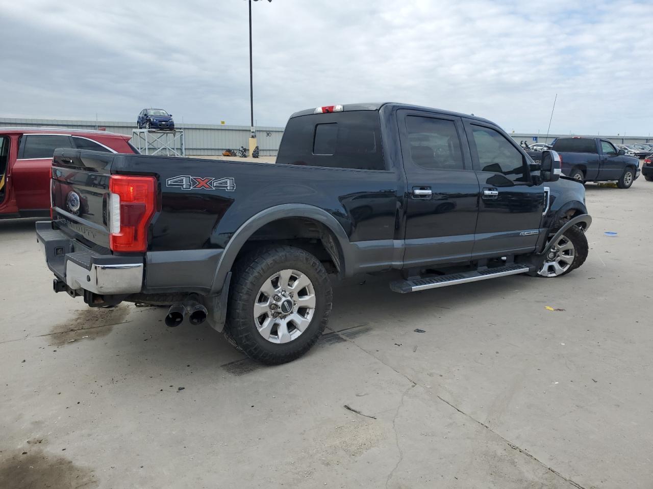 2019 Ford F250 Super Duty - Фото 3