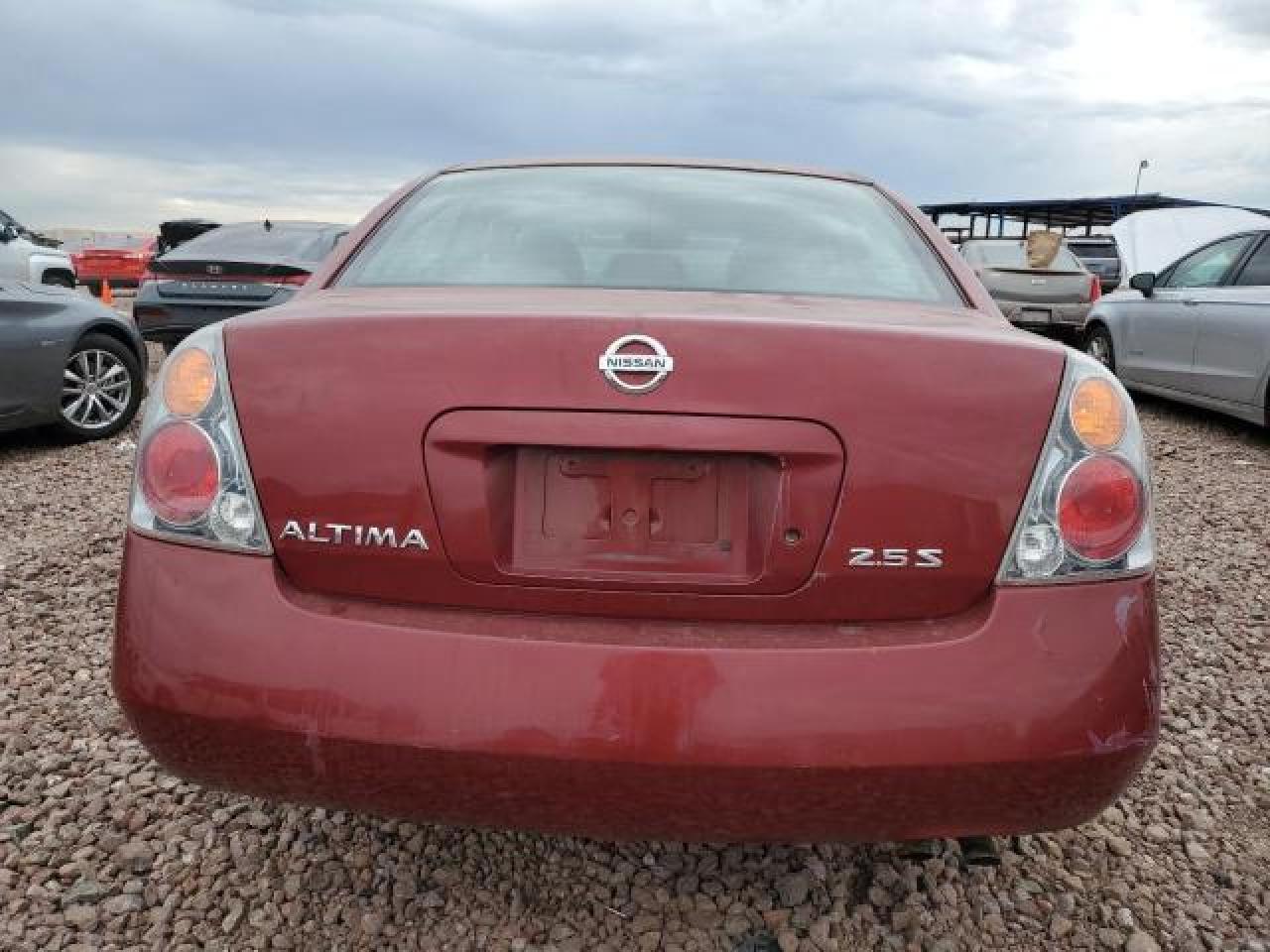 2004 Nissan Altima Base - Фото 6