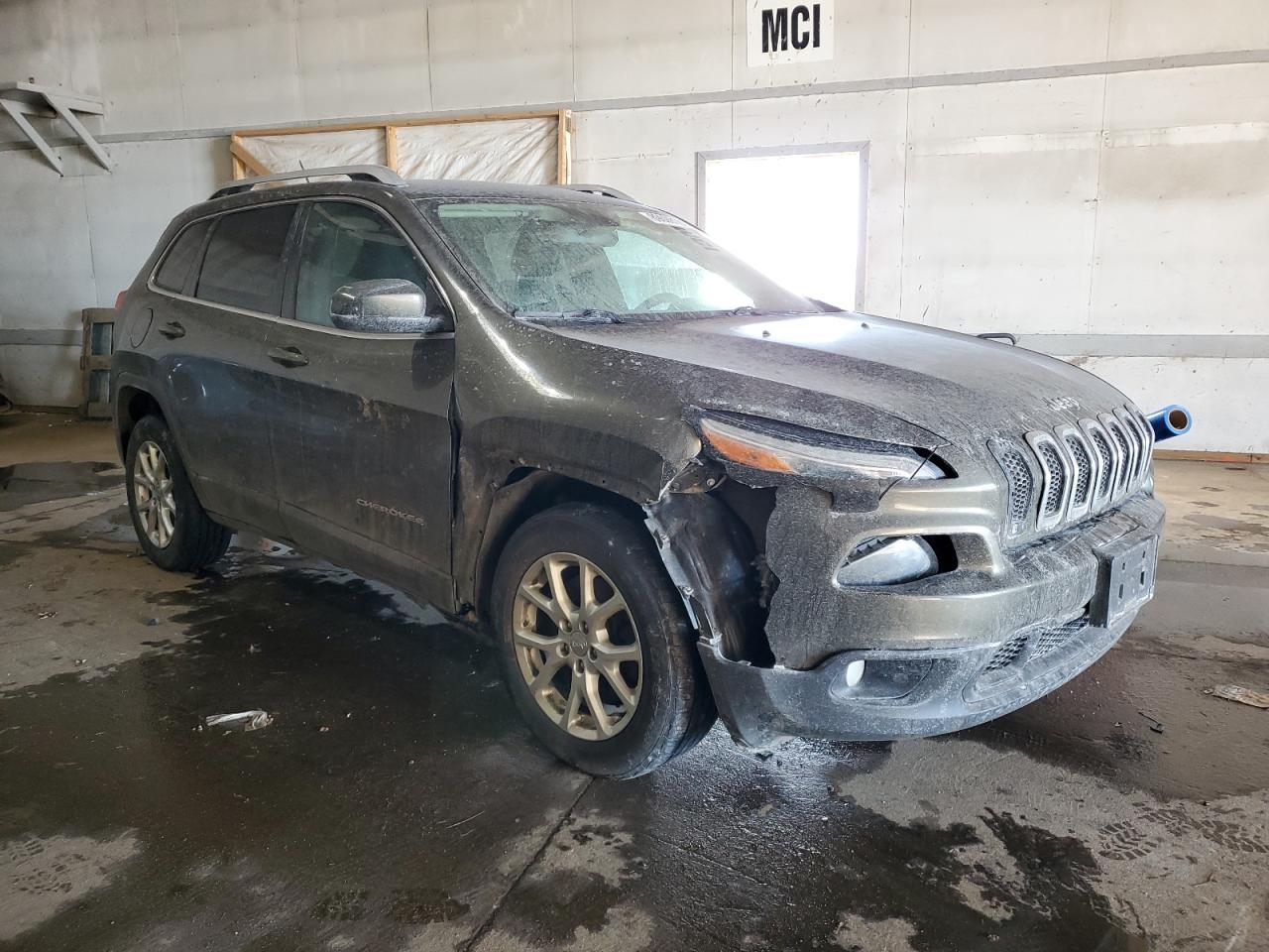 2016 Jeep Cherokee Latitude - Фото 4