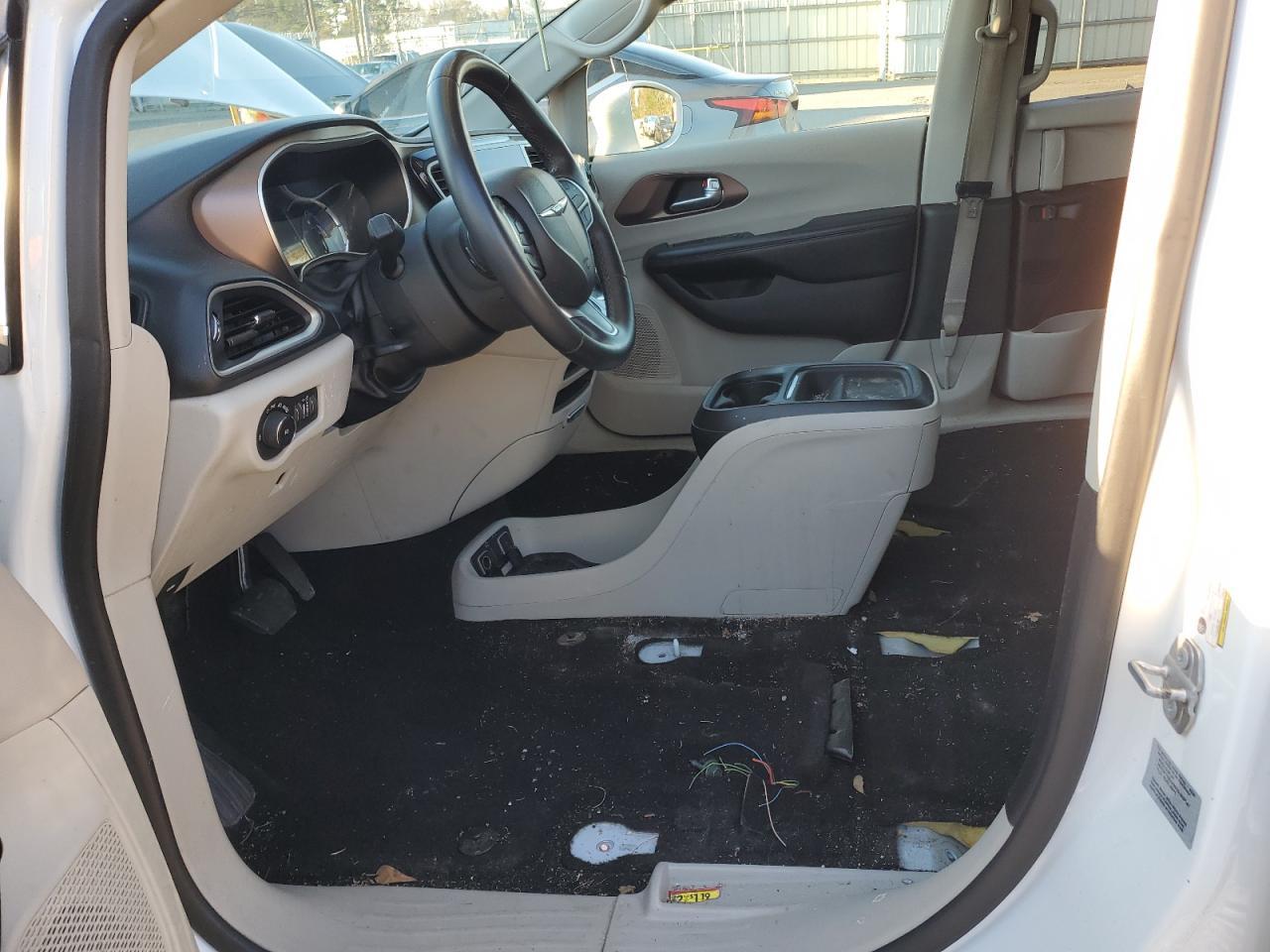 2018 Chrysler Pacifica Hybrid Touring L - Фото 7