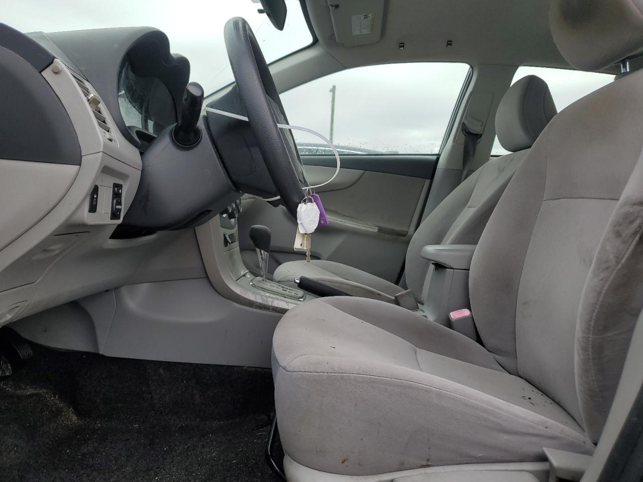 2011 Toyota Corolla Base - Фото 7
