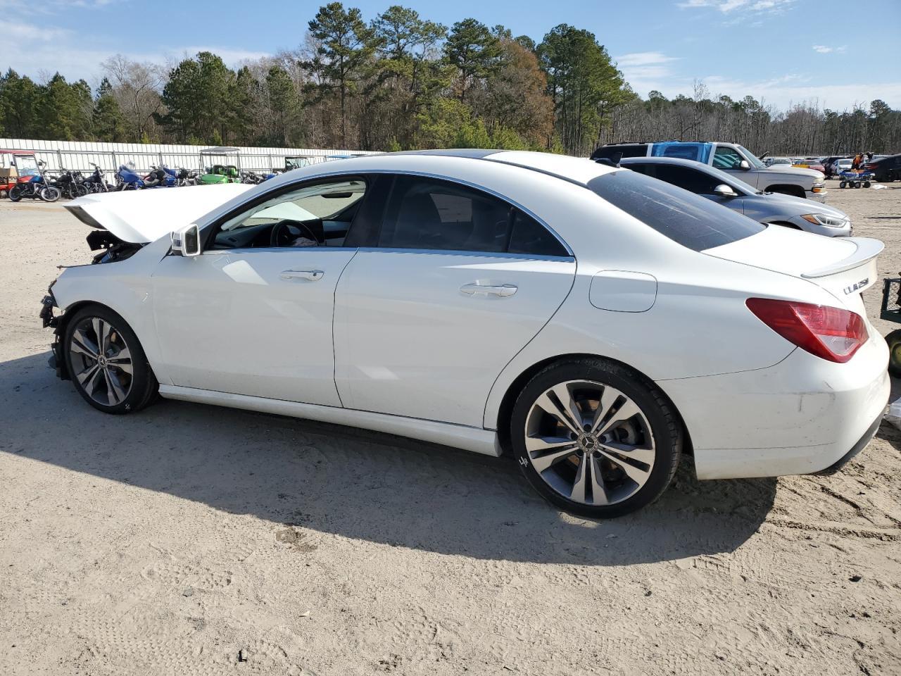 2018 Merz Cla 250 4M - Фото 2