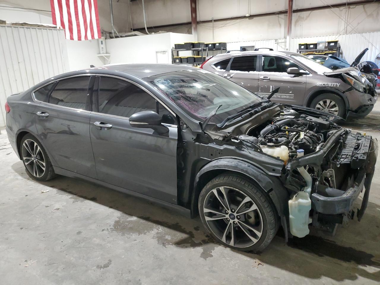 2020 Ford Fusion Titanium - Фото 4