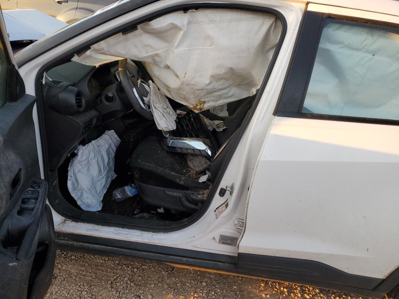 2020 Nissan Kicks S - Image 7