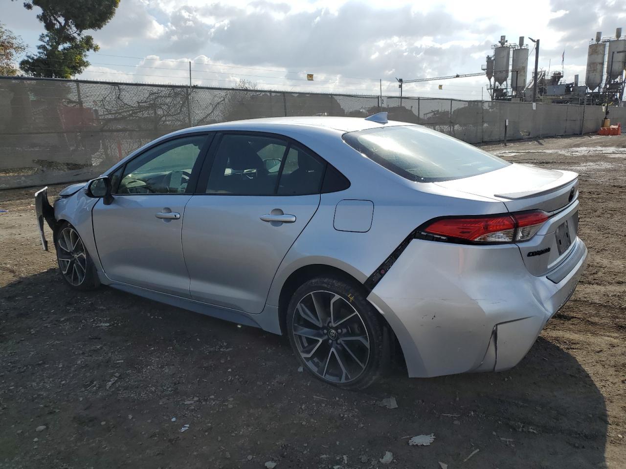 2022 Toyota Corolla Se - Фото 2