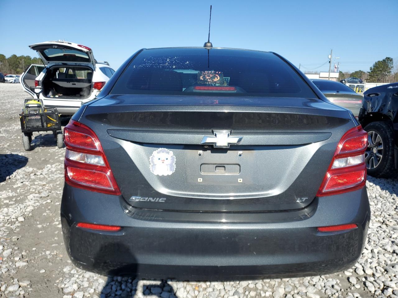 2017 Chevrolet Sonic Lt - Image 6