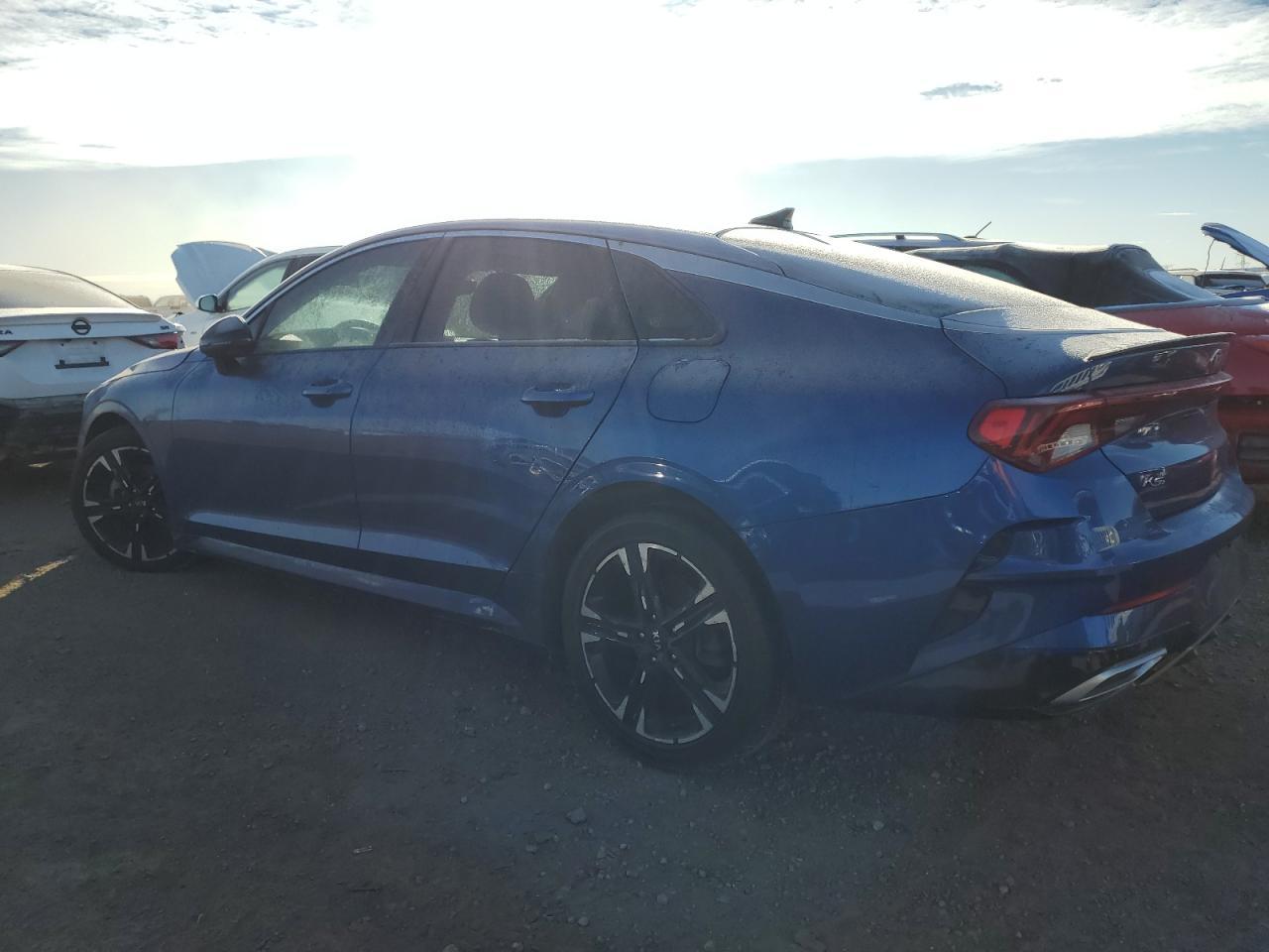 2021 Kia K5 Gt Line - Фото 2