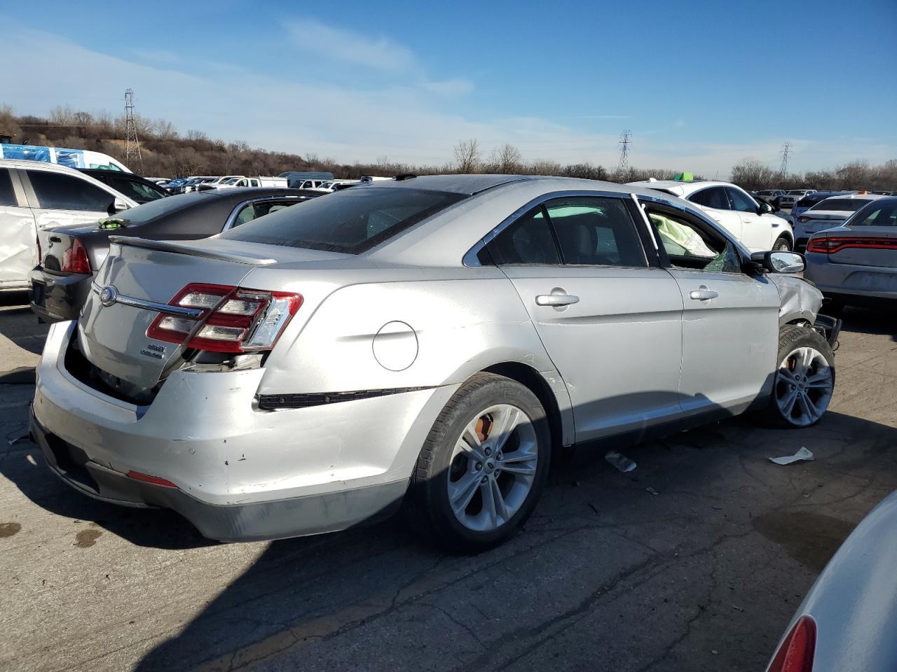 2013 Ford Taurus Sel - Фото 3
