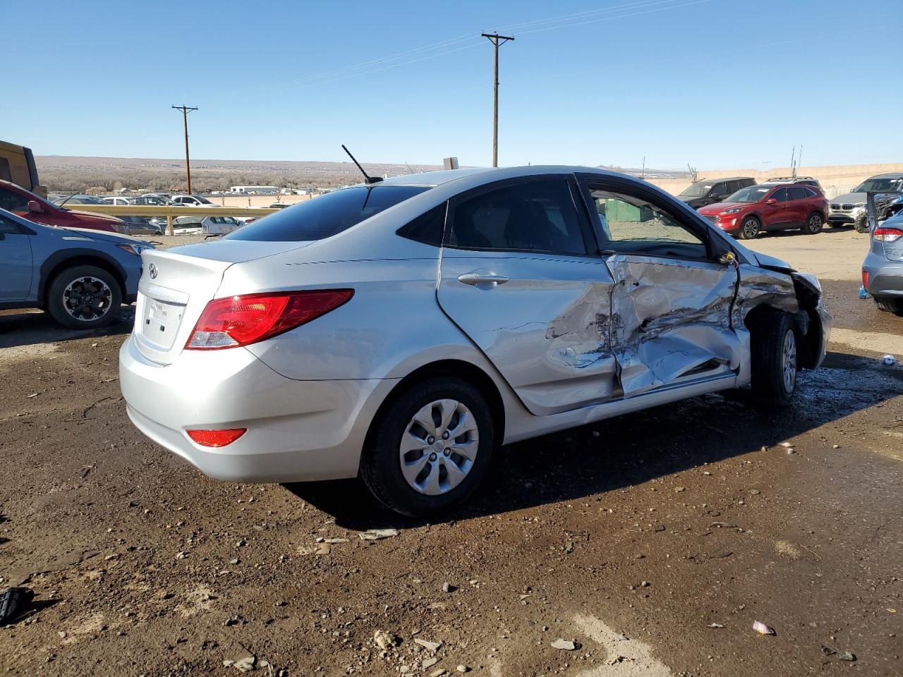 2017 Hyundai Accent Se - Фото 3