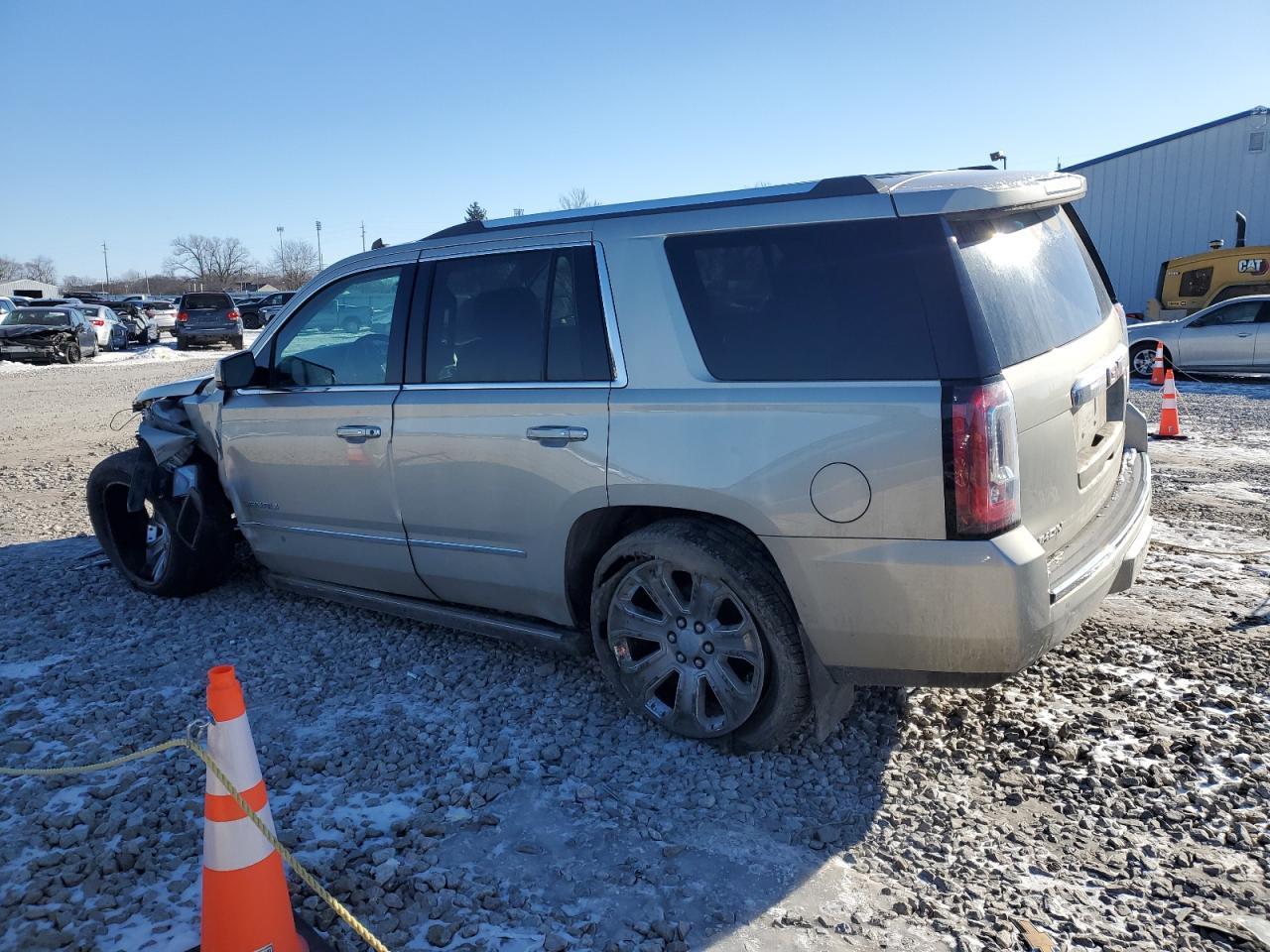 2015 GMC Yukon Denali - Фото 2