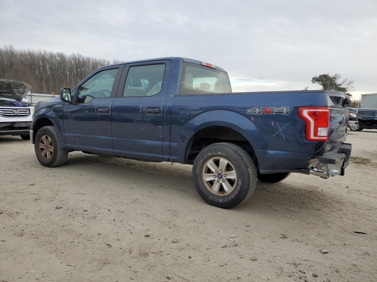 2015 Ford F150 Supercrew - Фото 2