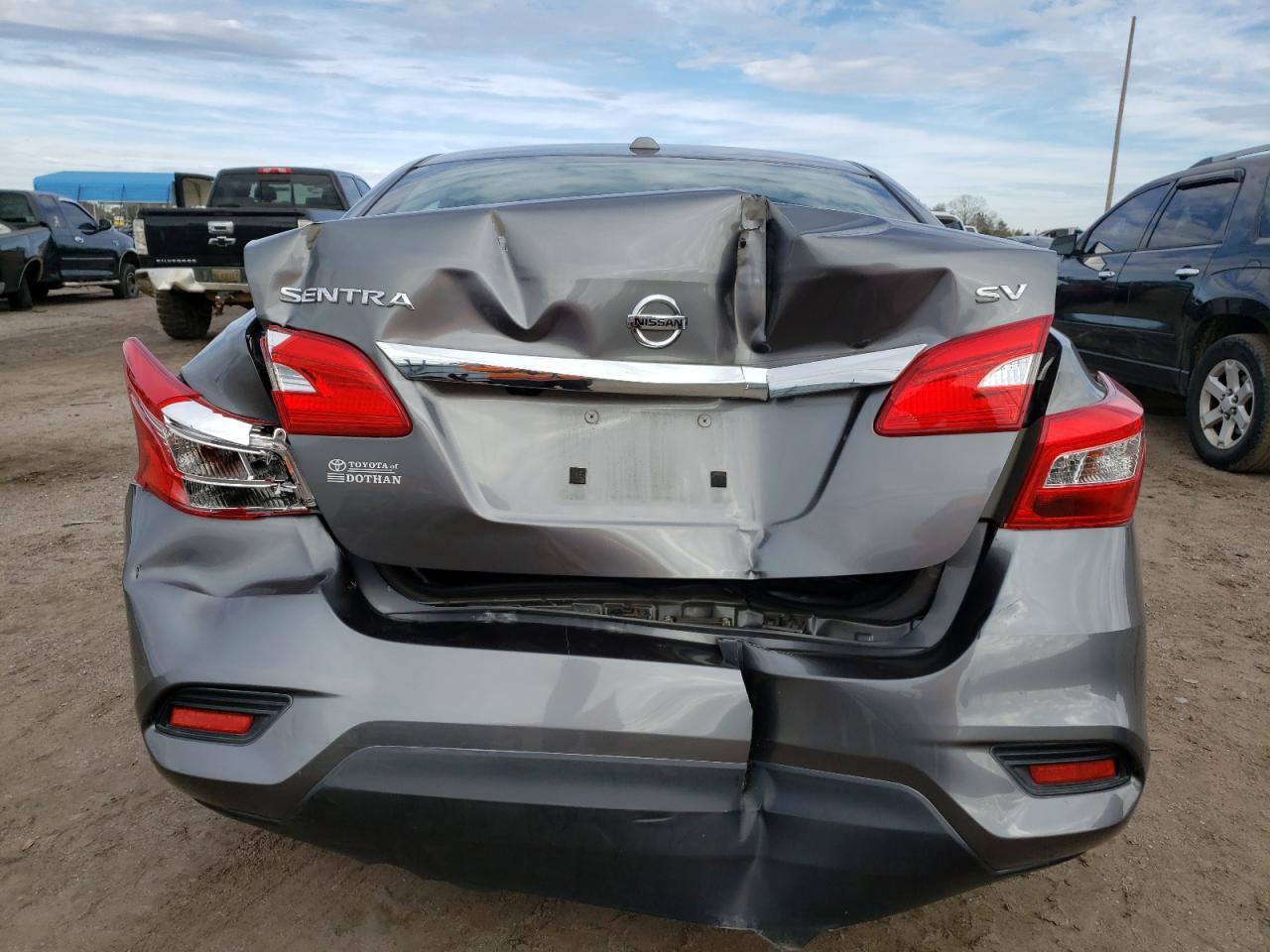 2019 Nissan Sentra S - Фото 6