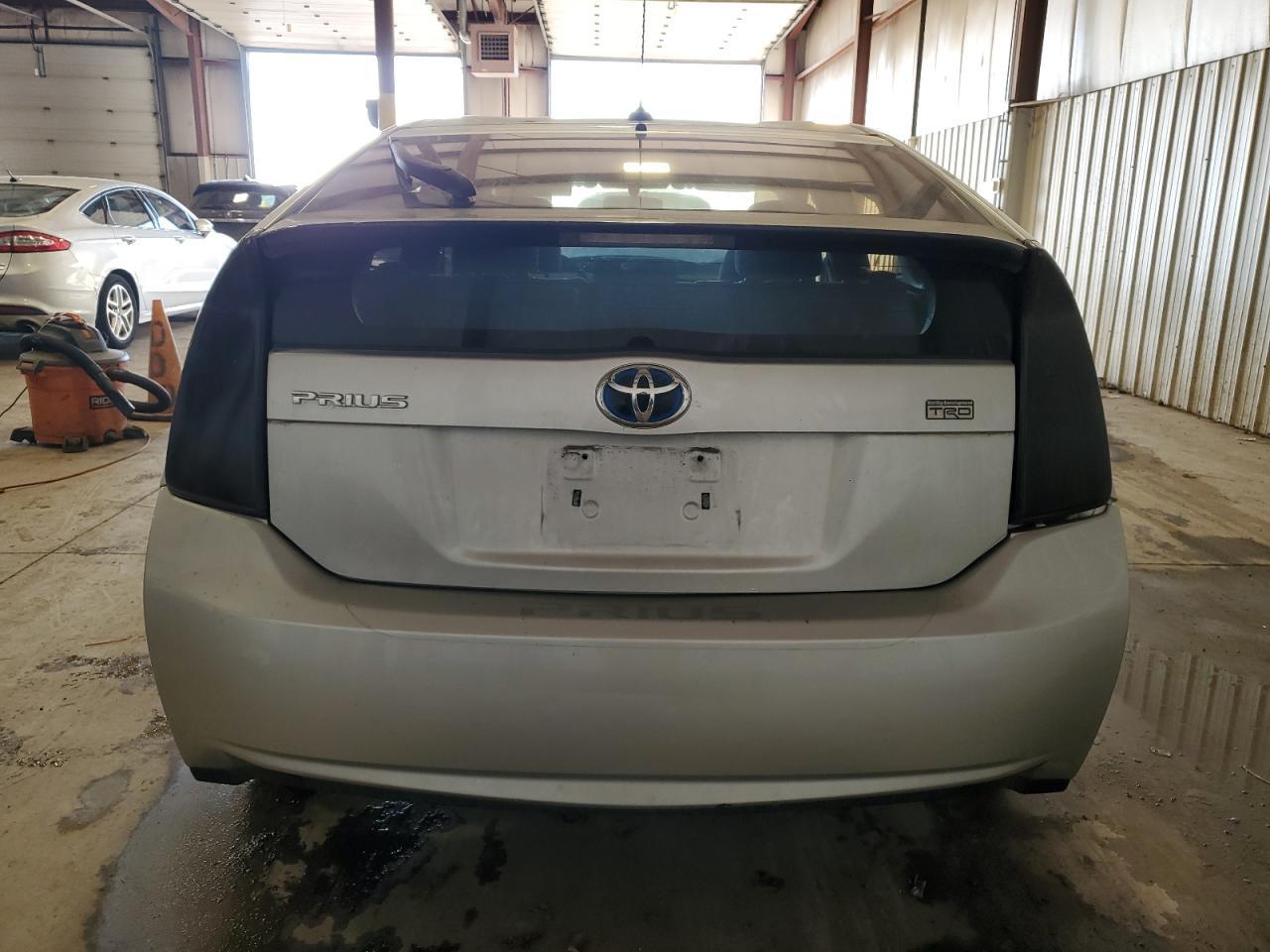 2011 Toyota Prius - Image 6