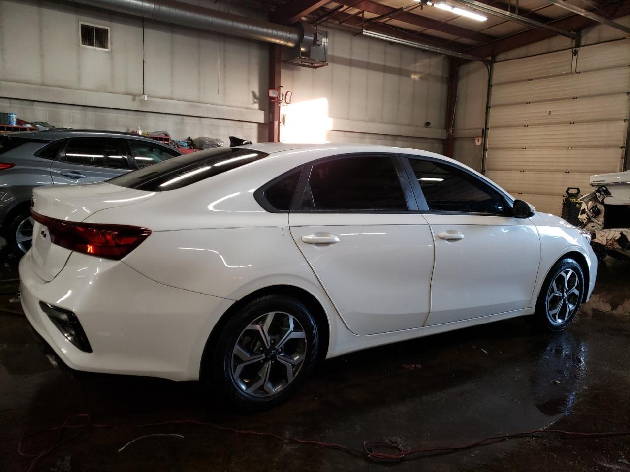 2021 Kia Forte Fe - Фото 3