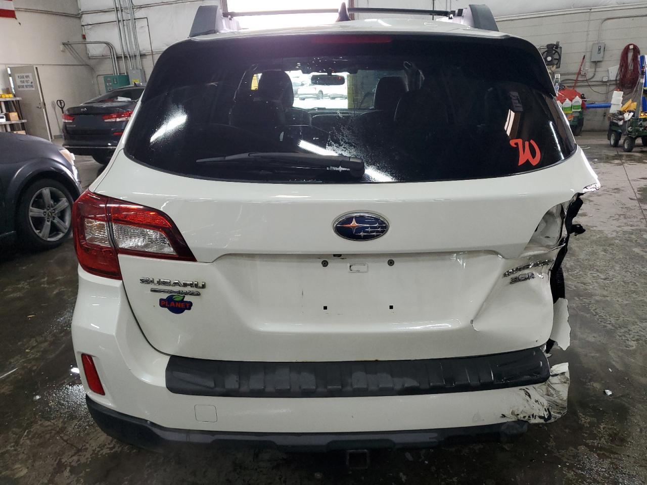 2016 Subaru Outback 3.6R Limited - Фото 6