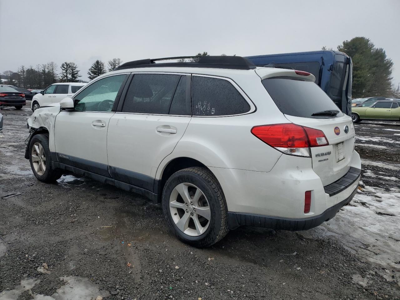 2013 Subaru Outback Li - Image 2