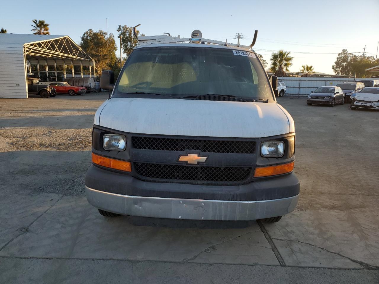 2014 Chevrolet Express G2500 - Image 5