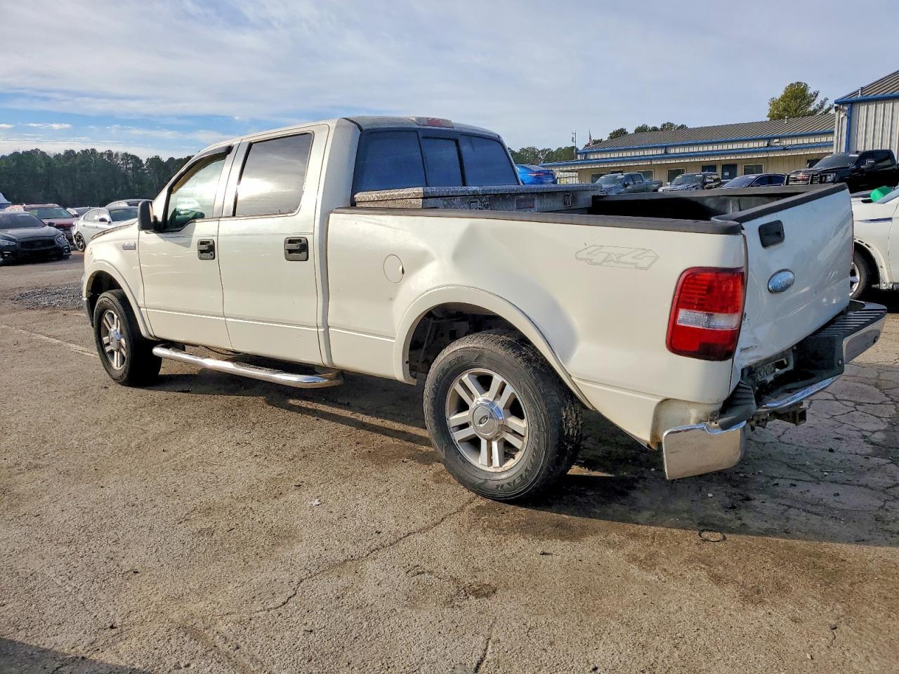 2007 Ford F150 Supercrew - Image 2