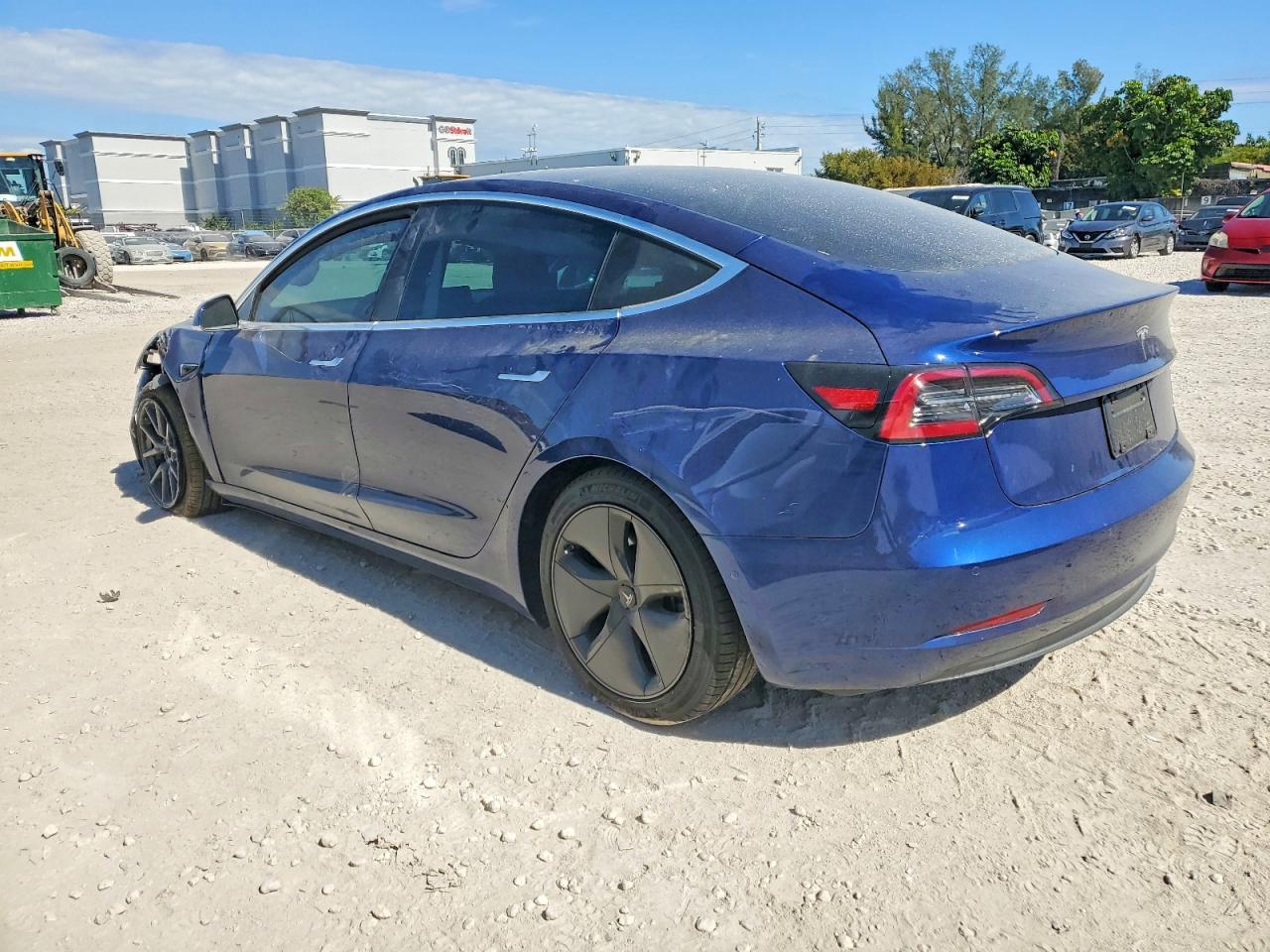2020 Tesla Model 3 - Фото 2