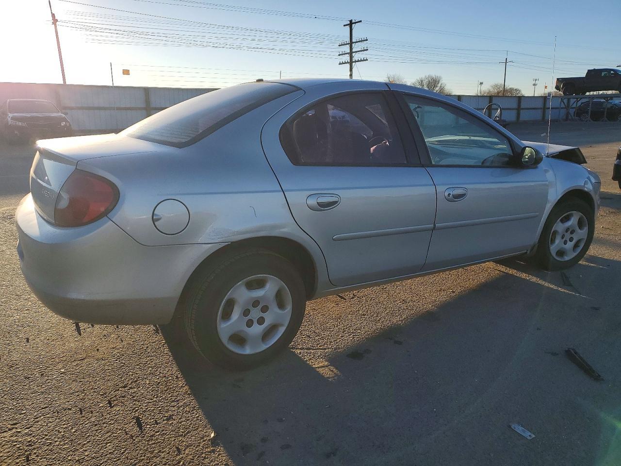 2002 Dodge Neon - Image 3