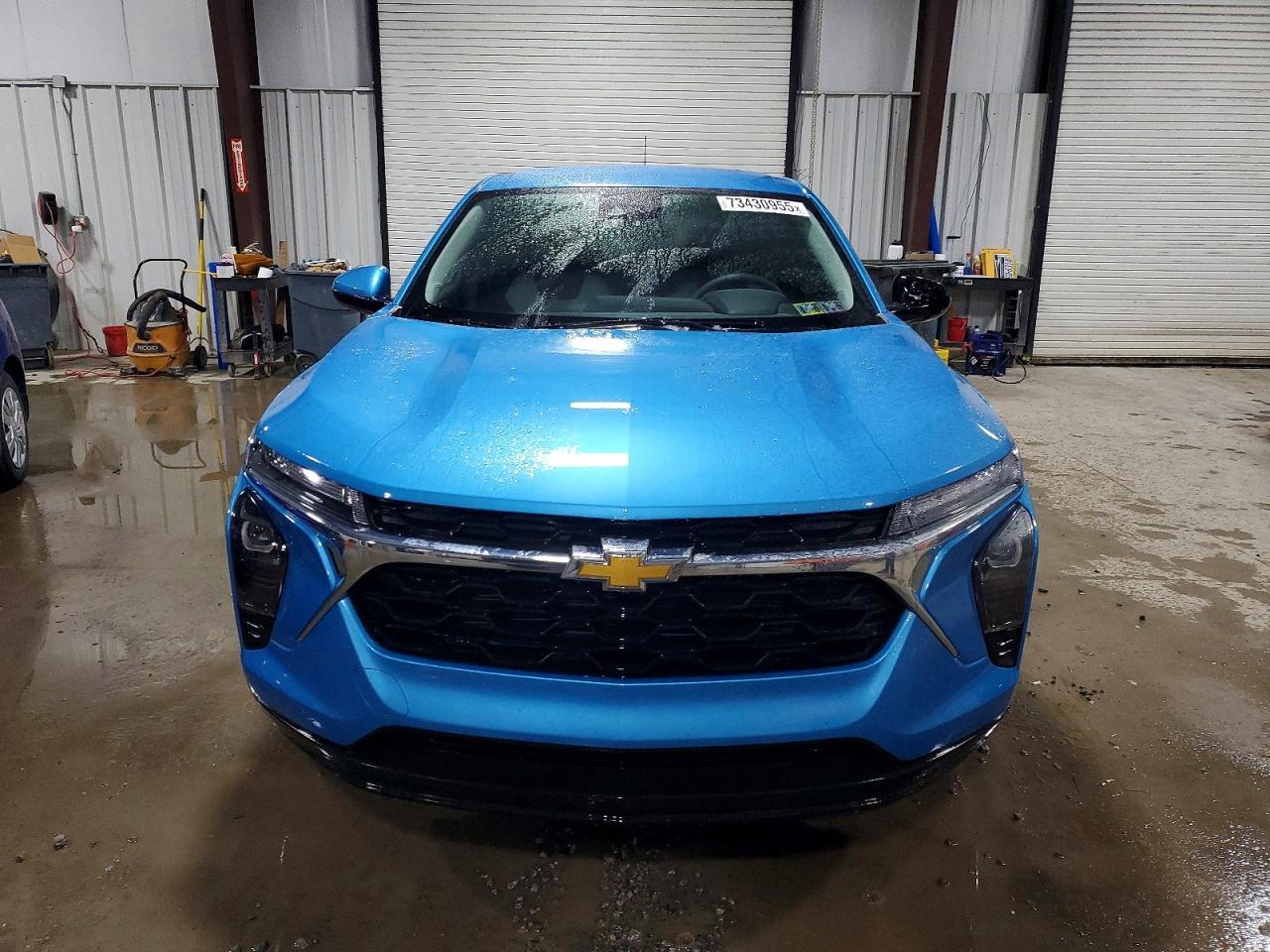2025 Chevrolet Trax Ls - Фото 5