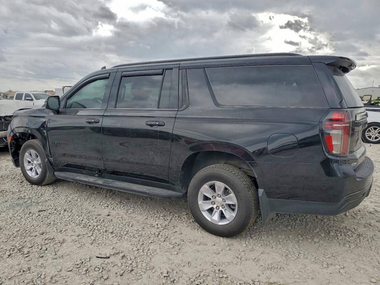 2023 Chevrolet Suburban K1500 Rst - Фото 2