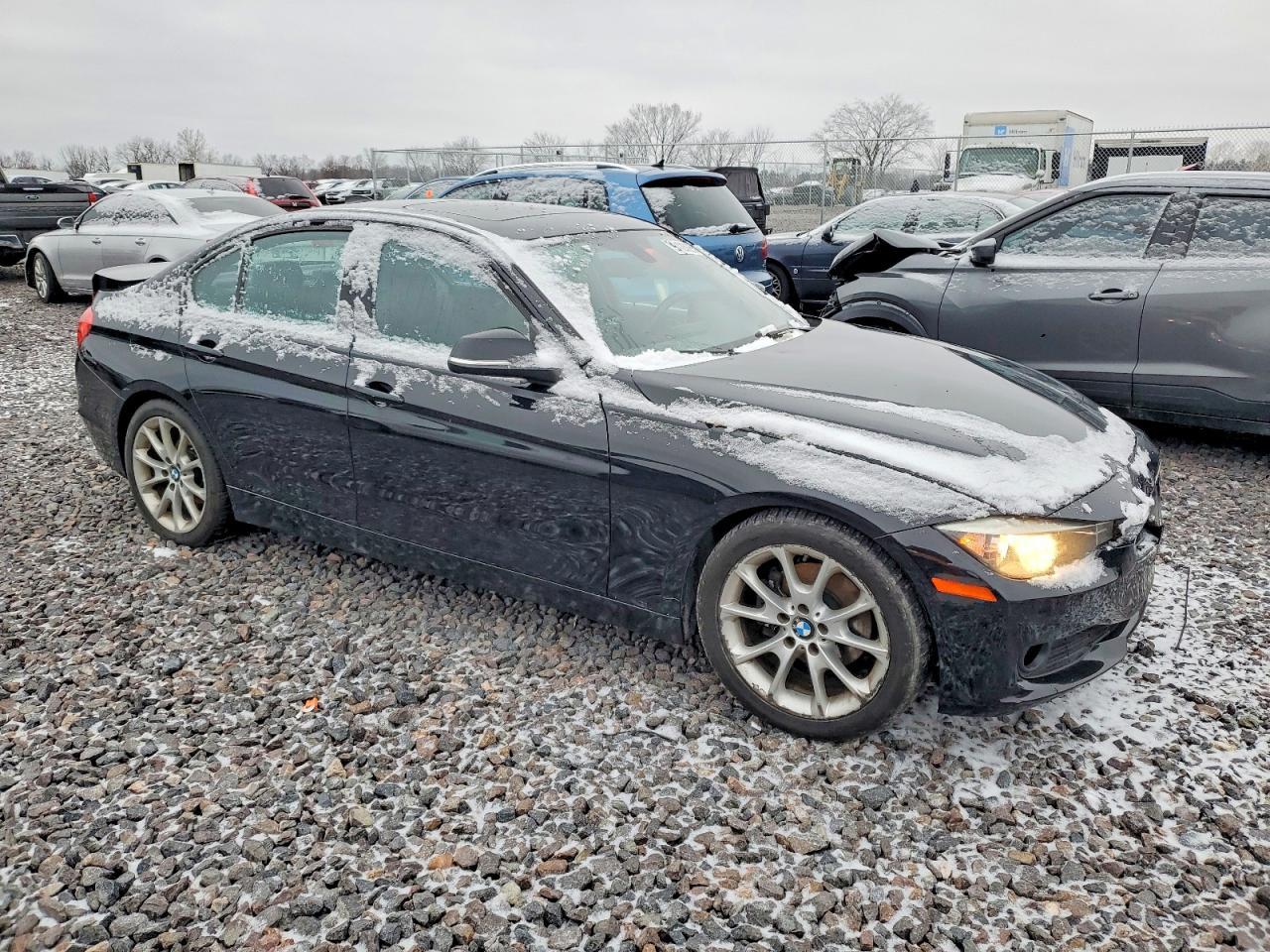 2013 BMW 320 I - Фото 4