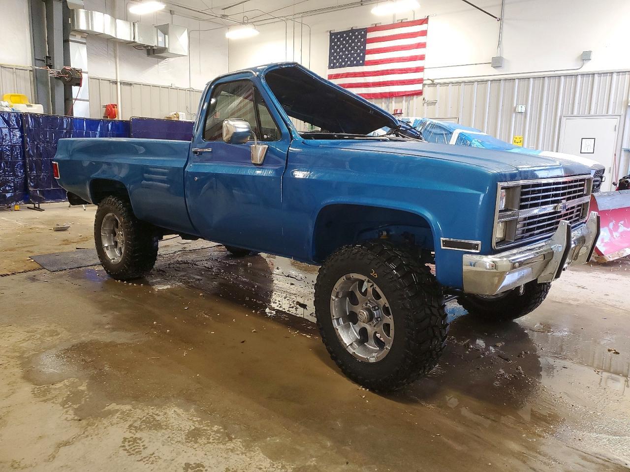 1983 Chev C10 - Image 4