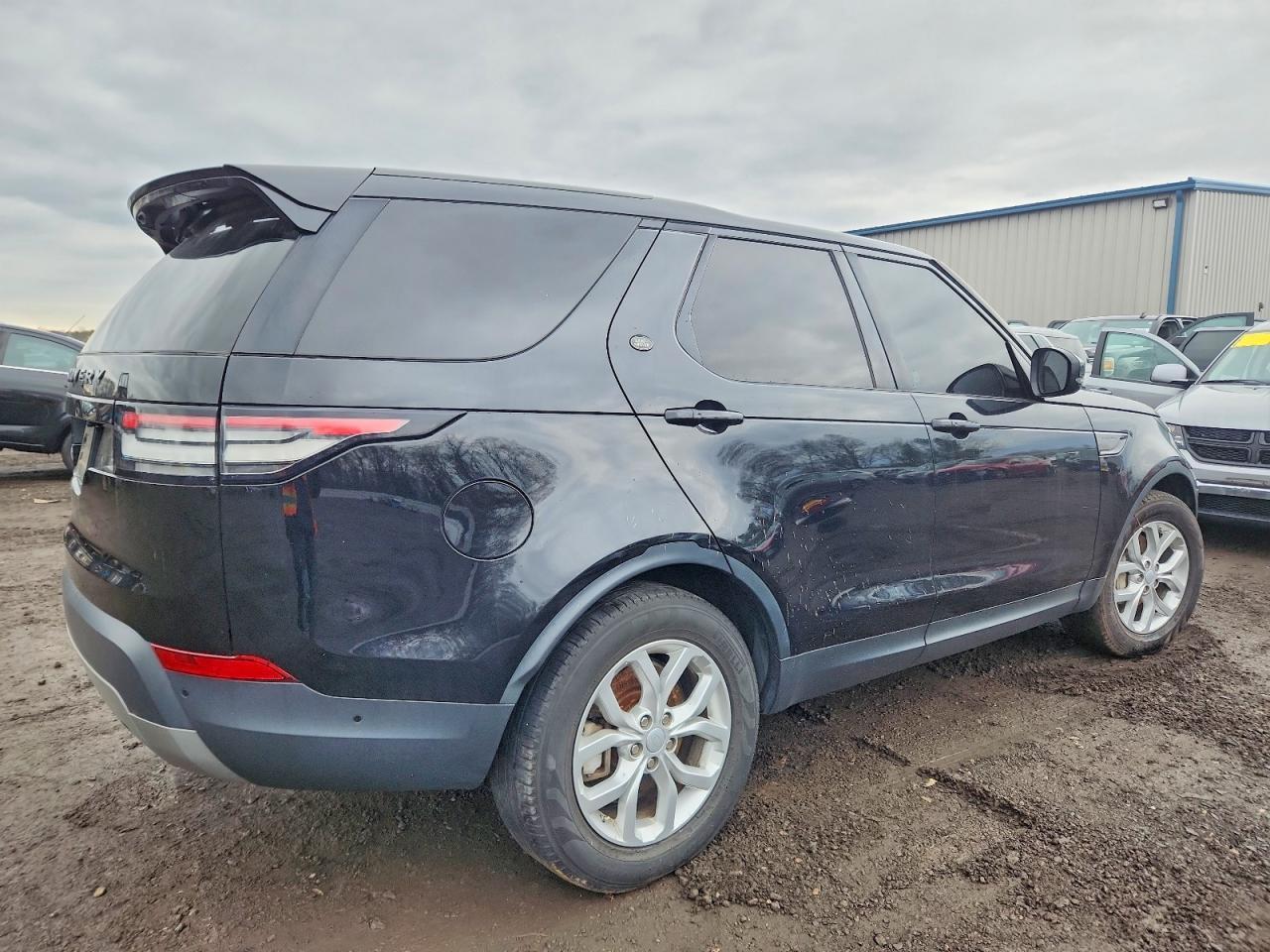 2019 Land Rover Discovery Se - Image 3