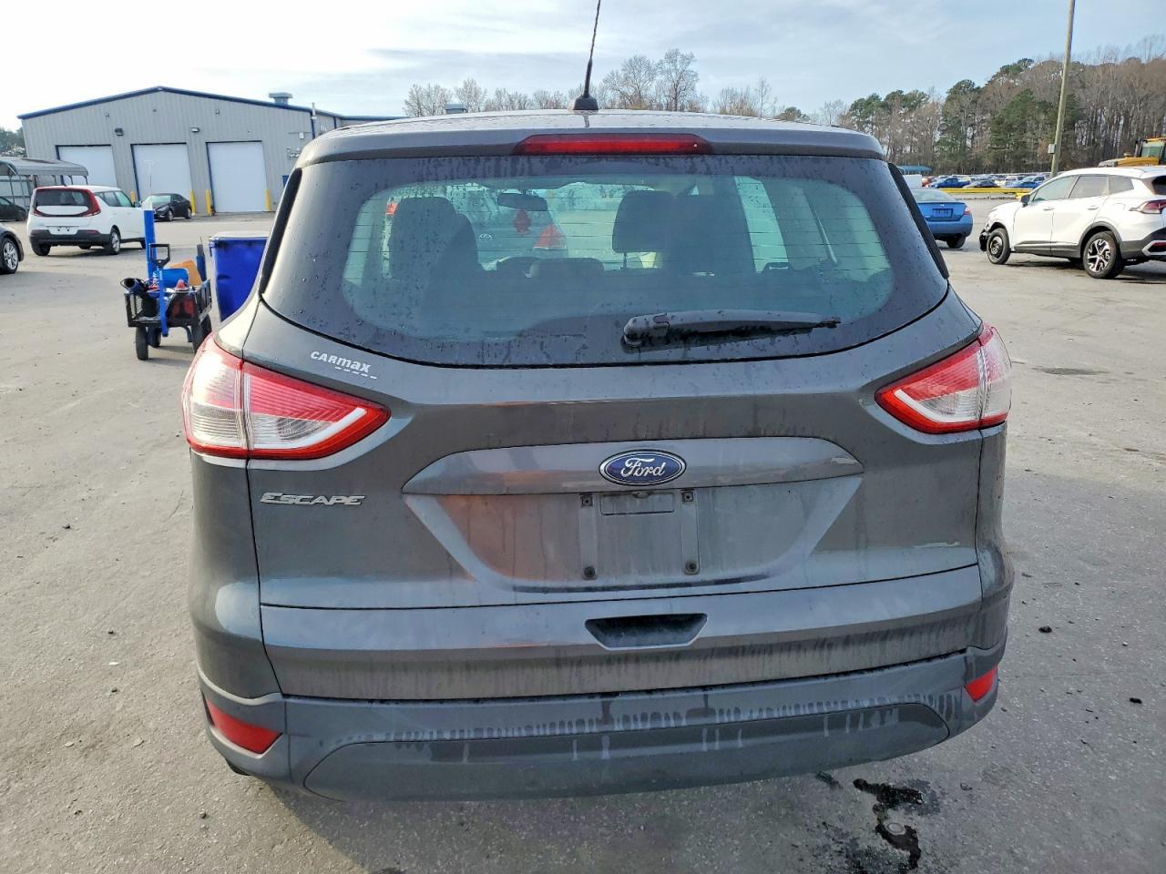 2015 Ford Escape S - Фото 6