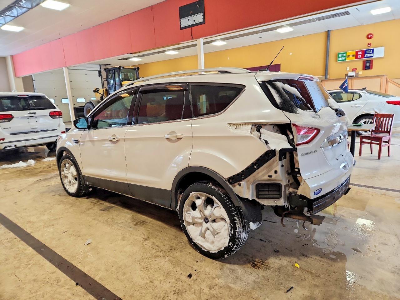 2014 Ford Escape Titanium - Фото 2