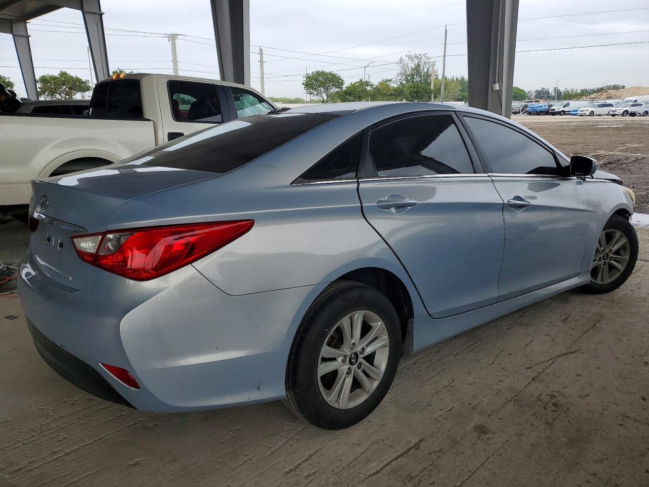 2014 Hyundai Sonata Gls - Фото 3