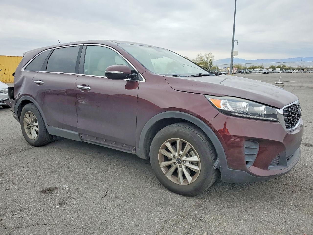 2019 Kia Sorento L - Image 4