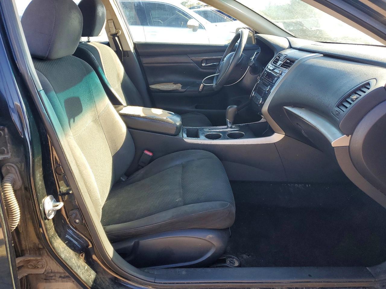 2015 Nissan Altima 2.5 S - Фото 7