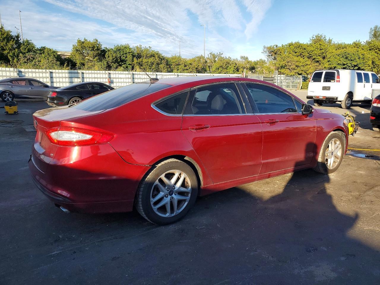 2016 Ford Fusion Se - Фото 3